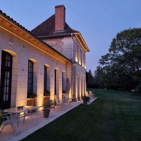 Chateau Neuf Le Desert Le Pizou Exteriör bild